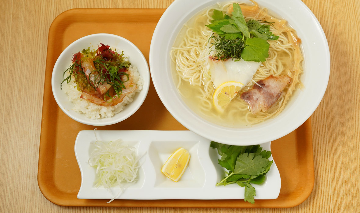 松山鯛ラーメン 万福久