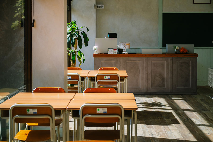 愛媛の学校<br />１９７０<br />なましぼり学園<br />